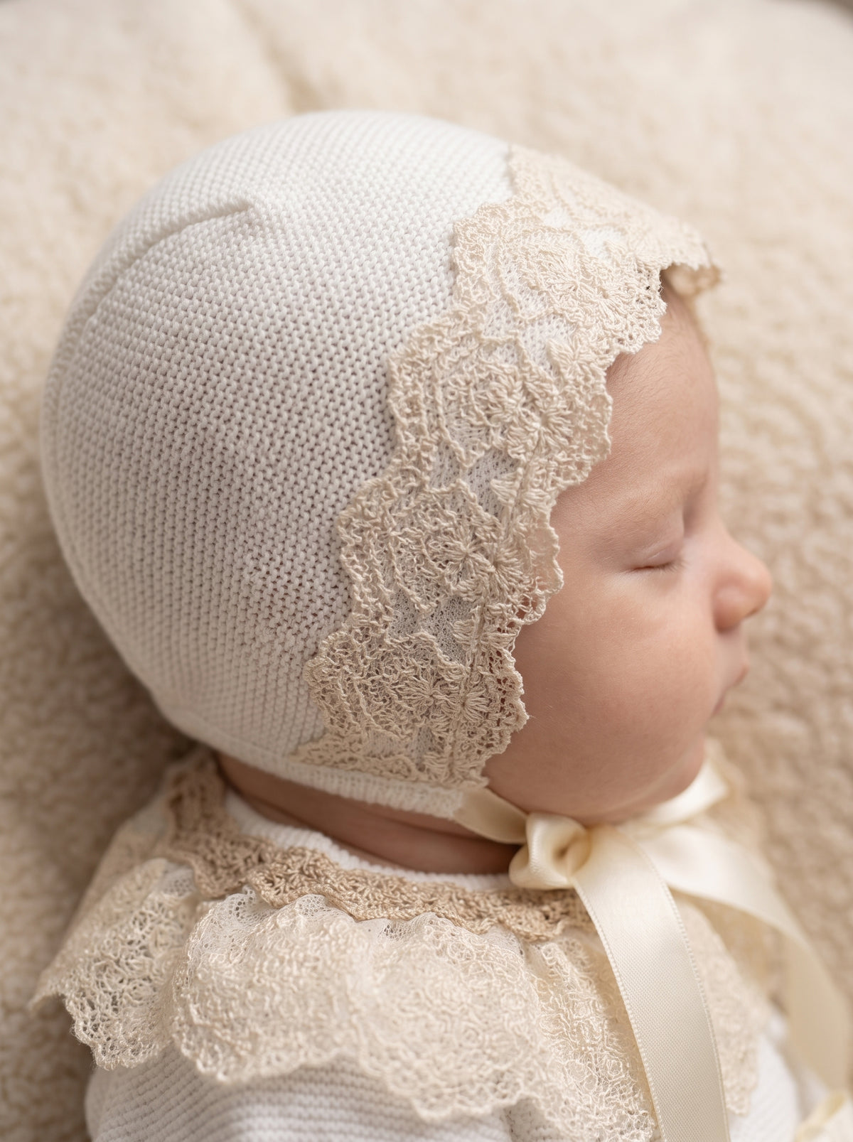 Deluxe Newborn Set with Embroidered Lace Bonnet