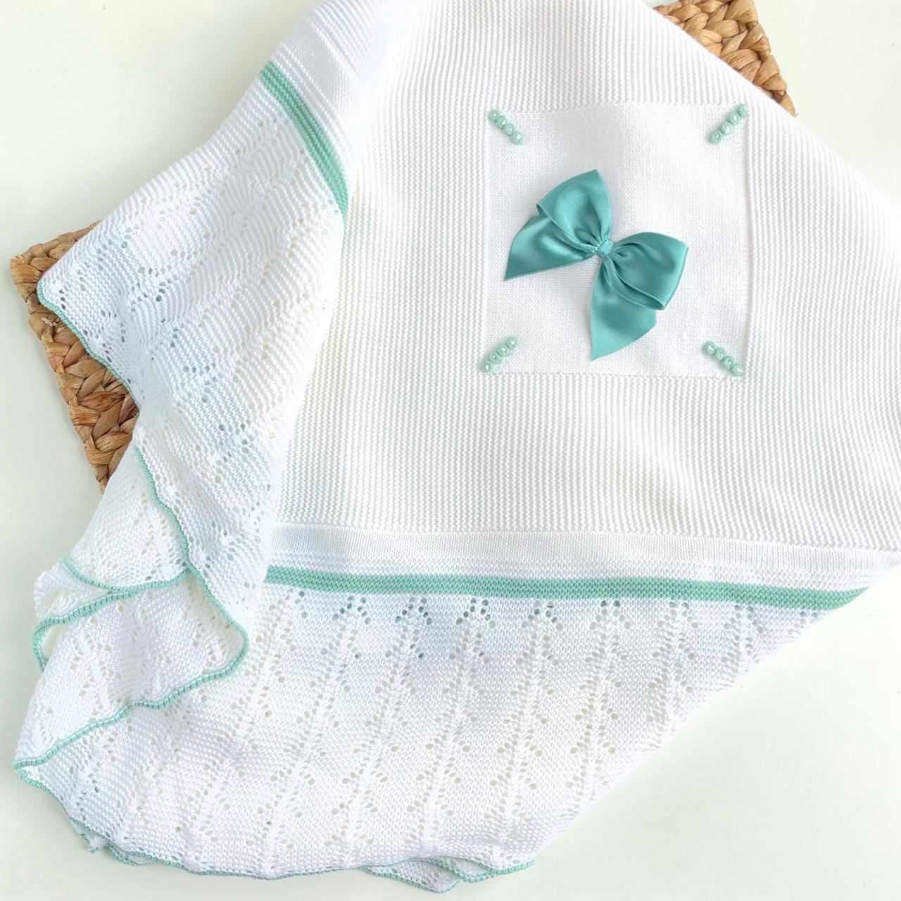 Petalo Knitted Blanket