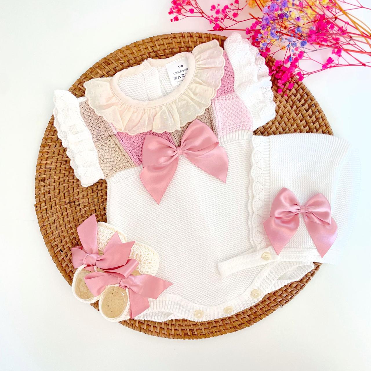 ranita crochet 4 Piece Knitted Outfit