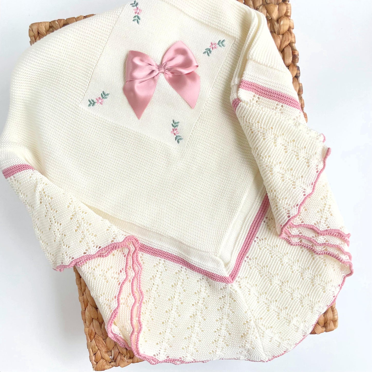Pétalo Flor Knitted Blanket