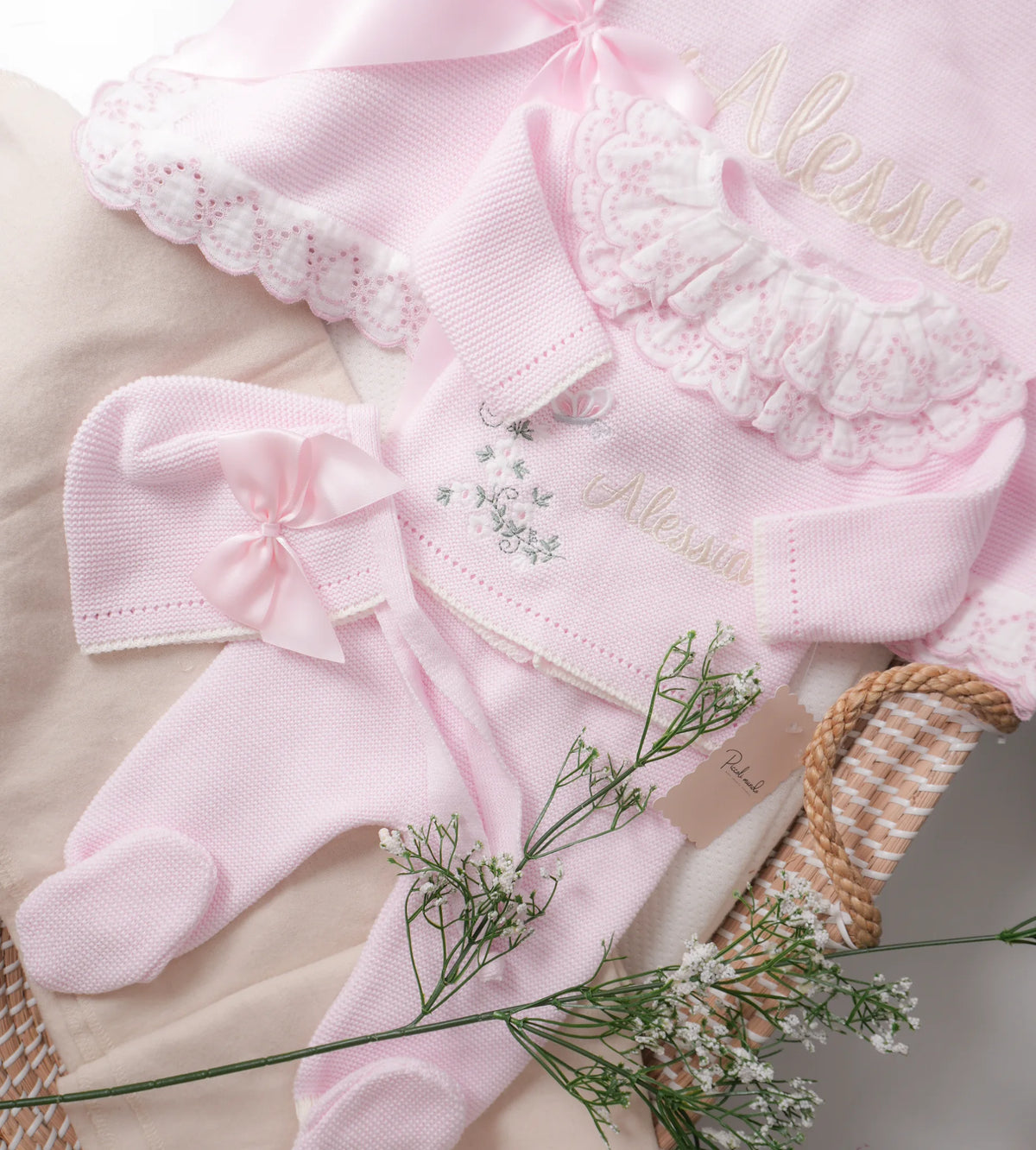 Mariposa Newborn Set with Matching Blanket