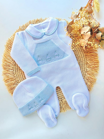 Barquito gorro Three Piece Knitted