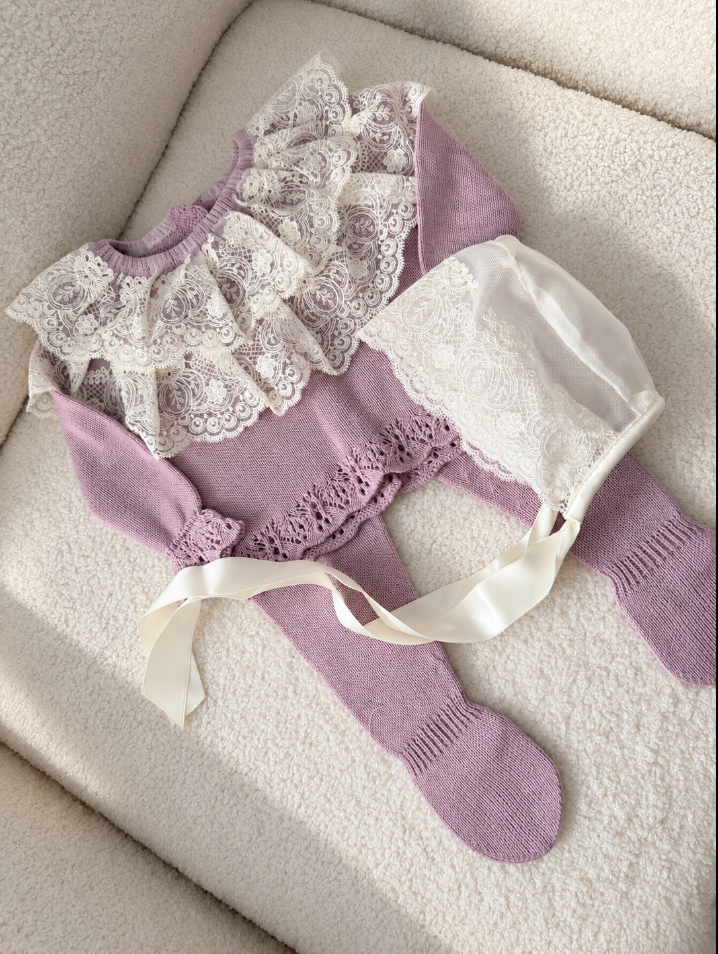 The Rose Lace Heirloom Set cv deluxe