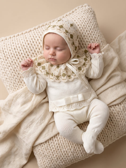 The Rose Lace Heirloom Set cv deluxe