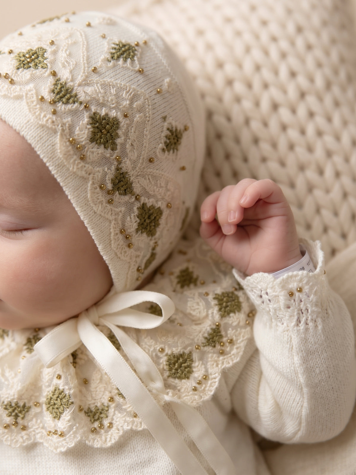 The Rose Lace Heirloom Set cv deluxe