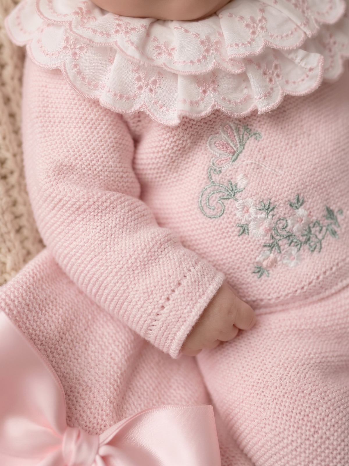 Mariposa Newborn Set with Matching Blanket