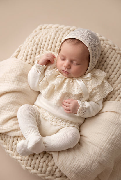 Deluxe Newborn Set with Embroidered Lace Bonnet