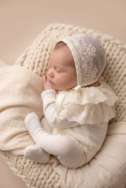 Deluxe Newborn Set with Embroidered Lace Bonnet