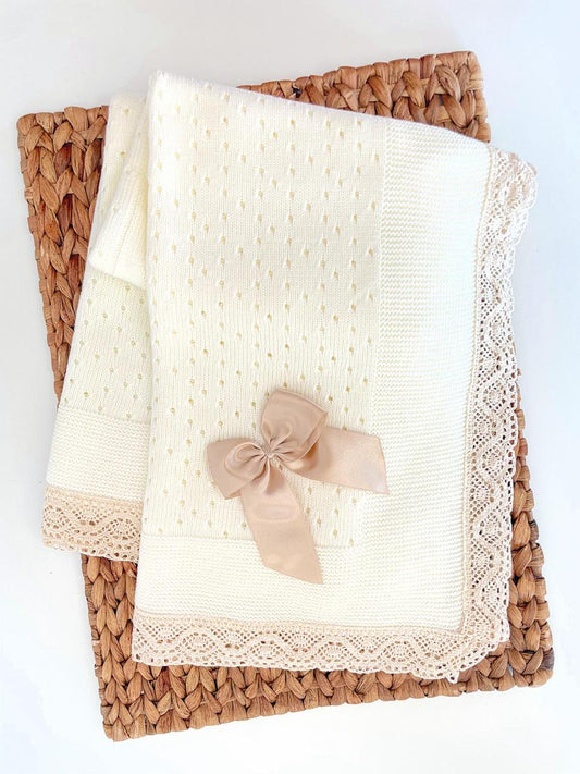 Puntilla Knitted Blanket