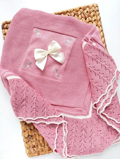 Petalo Knitted Blanket