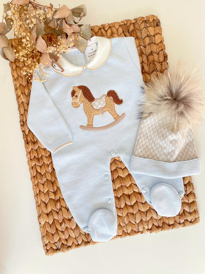 Pegasus Knitted outfit