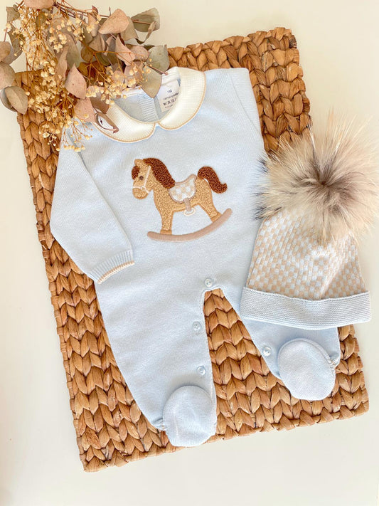 Pegasus Knitted outfit