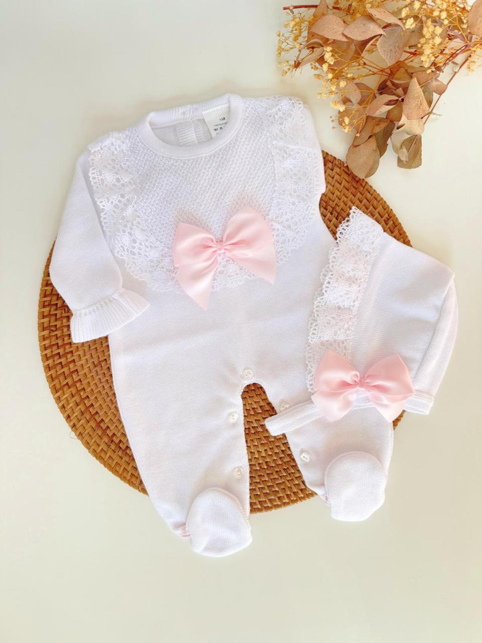 salma knitted outfit