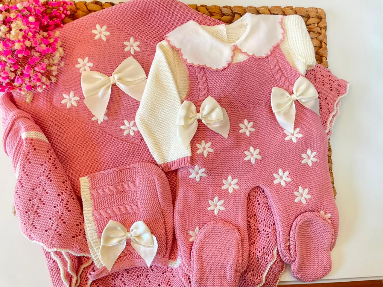 Set Lucia Three Piece Knitted and blanket