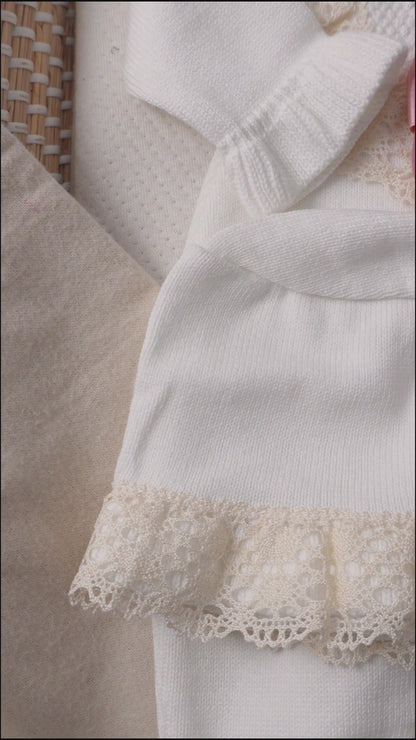 set salma knitted outfit and blanket
